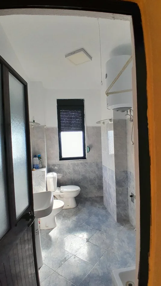 Tirane, jepet me qera apartament 2+1+Aneks+Ballkon Kati 7, 102 m² 400 € (Blv. Zhan Dark, pas Ministrise se Jashtme)