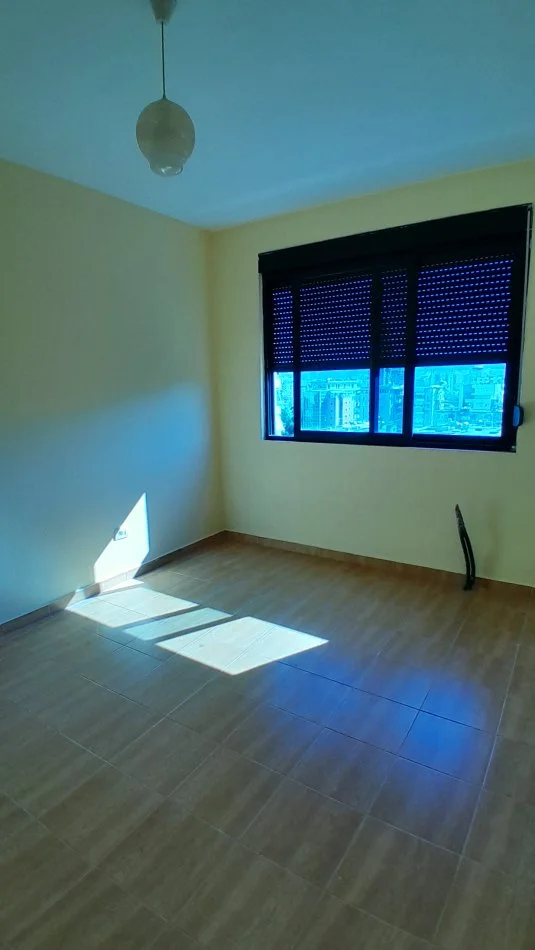 Tirane, jepet me qera apartament 2+1+Aneks+Ballkon Kati 7, 102 m² 400 € (Blv. Zhan Dark, pas Ministrise se Jashtme)