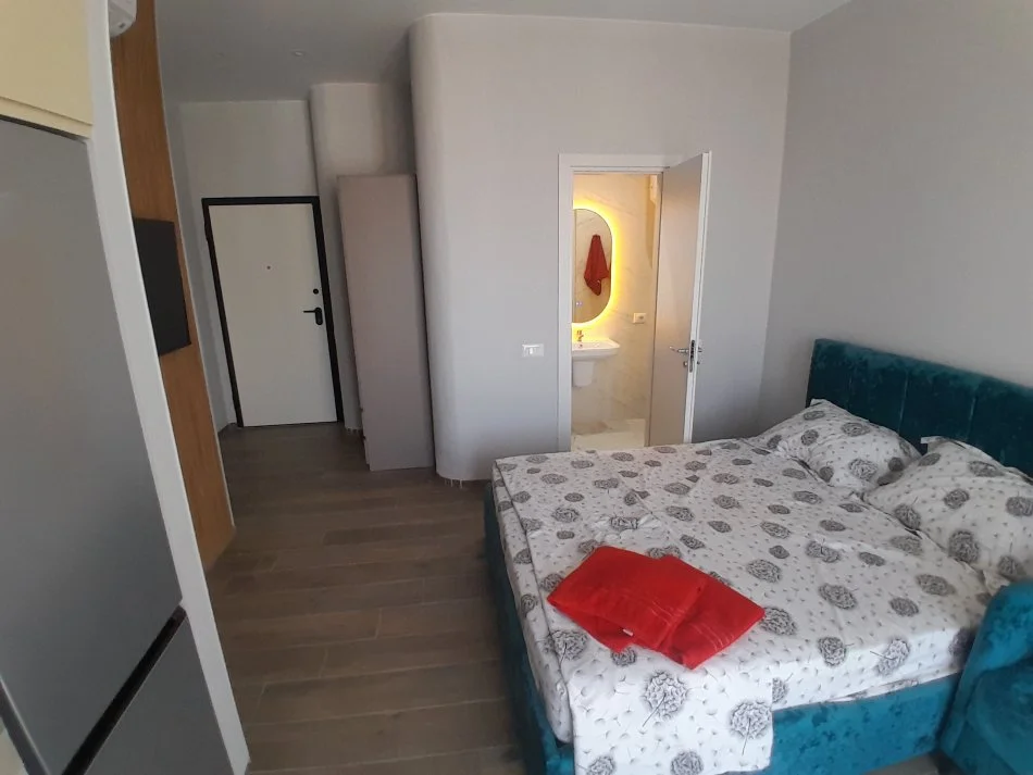 Tirane, jepet me qera apartament 1+1 Kati 8, 1 m² 30 € (Bulevardi bajram curri)