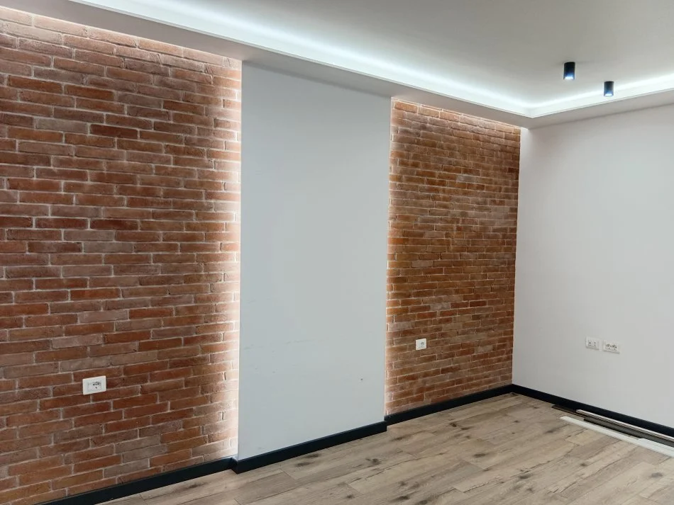 Tirane, shitet apartament 1+1 Kati -1, 62 m² 158.000 € (Gjimnazi Petro Nini)