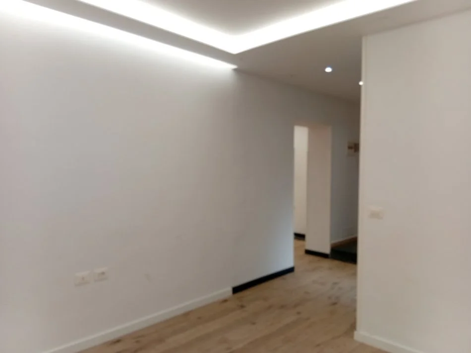 Tirane, shitet apartament 1+1 Kati -1, 62 m² 158.000 € (Gjimnazi Petro Nini)