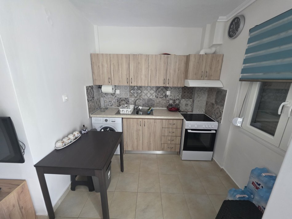 Greqi, shitet apartament 2+1+Ballkon Kati 2, 115.000 €