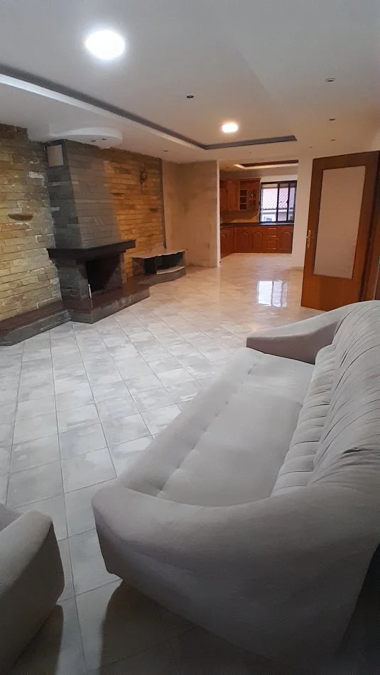 Tirane, jepet me qera apartament 3+1+Aneks+Ballkon Kati 2, 170 m²  550 € (Shkolla Bashkim Fino, Qyteti Studenti)