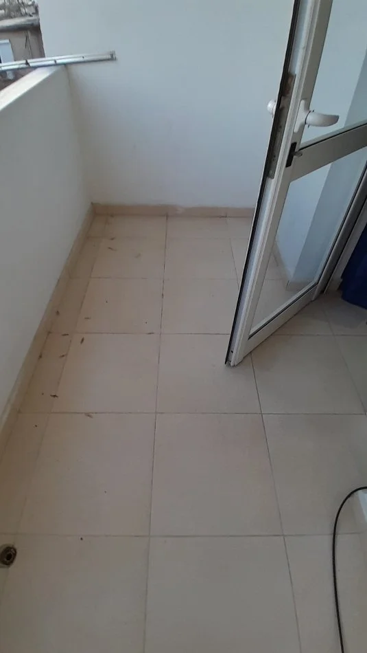 Tirane, jepet me qera apartament 1+1+Ballkon Kati 5, 69 m² 420 € (3 minuta nga KUPOLA Laprake)