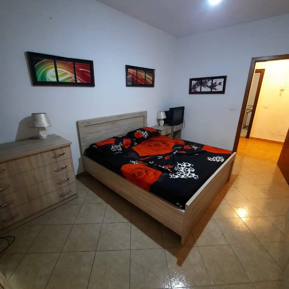 Tirane, shitet apartament 1+1 Kati 4, 66 m² 118.450 € (spitali qsut)