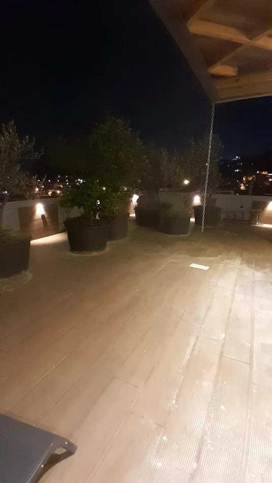 Tirane, jepet me qera apartament 1+1+Aneks+VERANDE supper,  Kati 8, 83 m² 630 € (Yzberisht, prane Bulevardit)