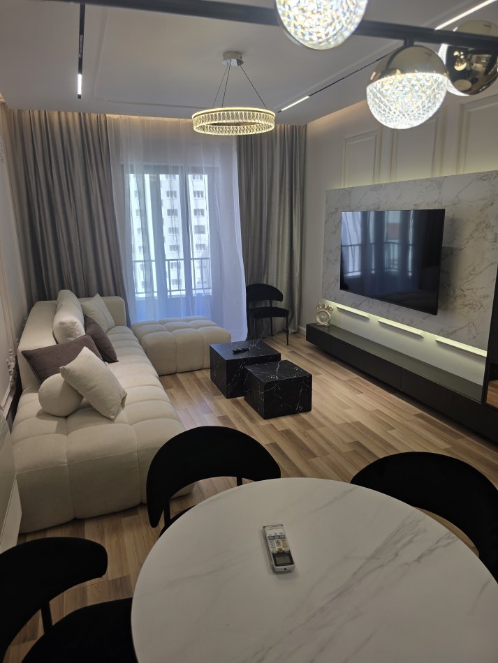 Tirane, jap me qera apartament 2+1+Ballkon Kati 7, 117 m² 1.000 € (Oasis Rezidence ,Unaza e Re)