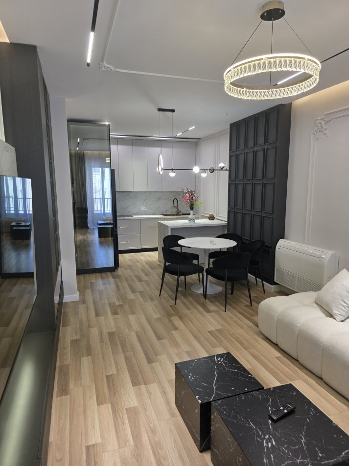 Tirane, jap me qera apartament 2+1+Ballkon Kati 7, 117 m² 1.000 € (Oasis Rezidence ,Unaza e Re)