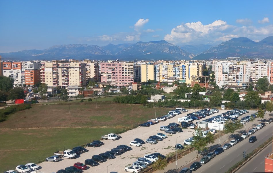 Tirane, jepet me qera nga Pronari, pa-komision apartament 1+1+Ballkon Kati 8, 70 m² 400 € 