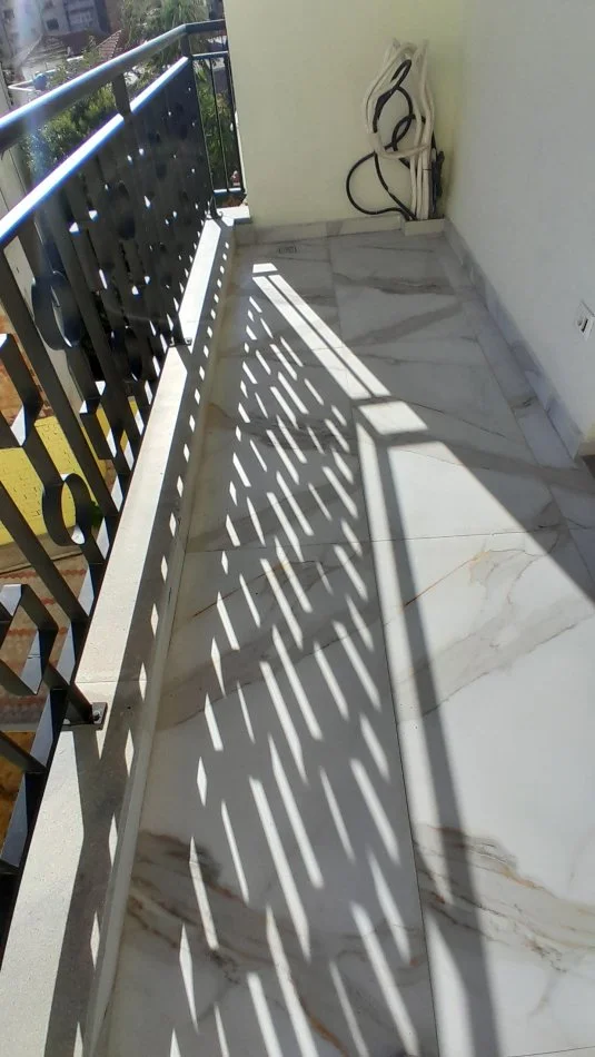 Tirane, jepet me qera apartament 1+1+Ballkon Kati 3, 69 m² 400 € (Shkolla Baletit prane BKT)