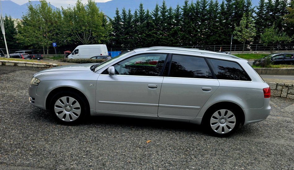 Tirane, shes makine AUDI Benzin, gri metalizato automatik Klima 212.121 km 4.400 €