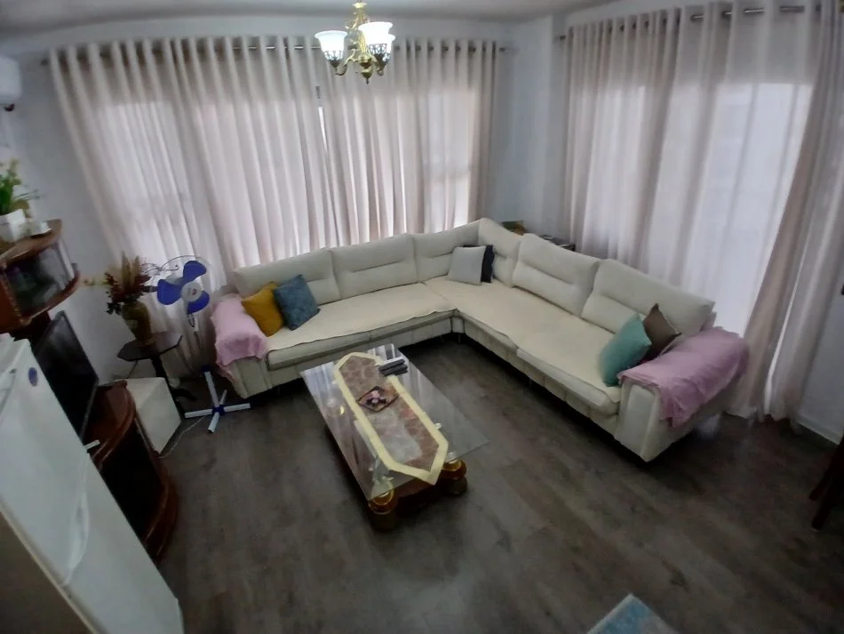 Tirane, jepet me qera apartament 1+1+Ballkon Kati 6, 70 m² 400 € (Nela 3)