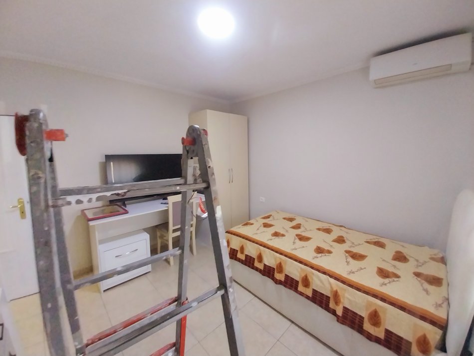 Tirane, jepet me qera Ambient garsonier + guzhinë Kati 3, 35 m² 415 € (Vasil Shanto, Pranë Universitetit Mesdhetar)