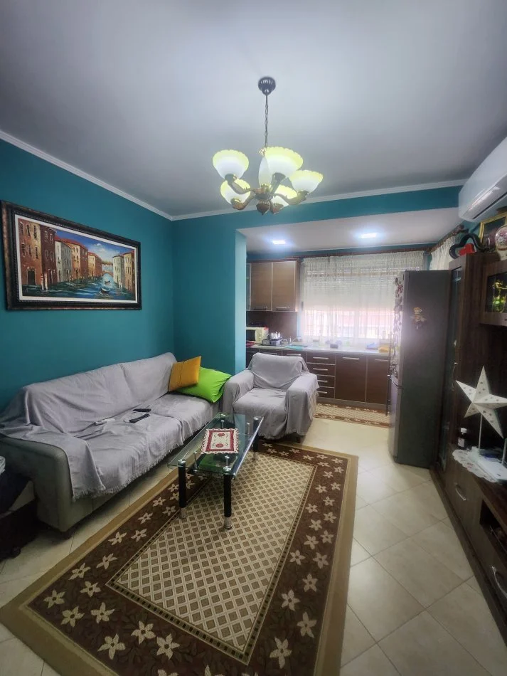 Tirane, jepet me qera apartament 2+1 , 83 m² 700 € (Rr, Vorpsi)