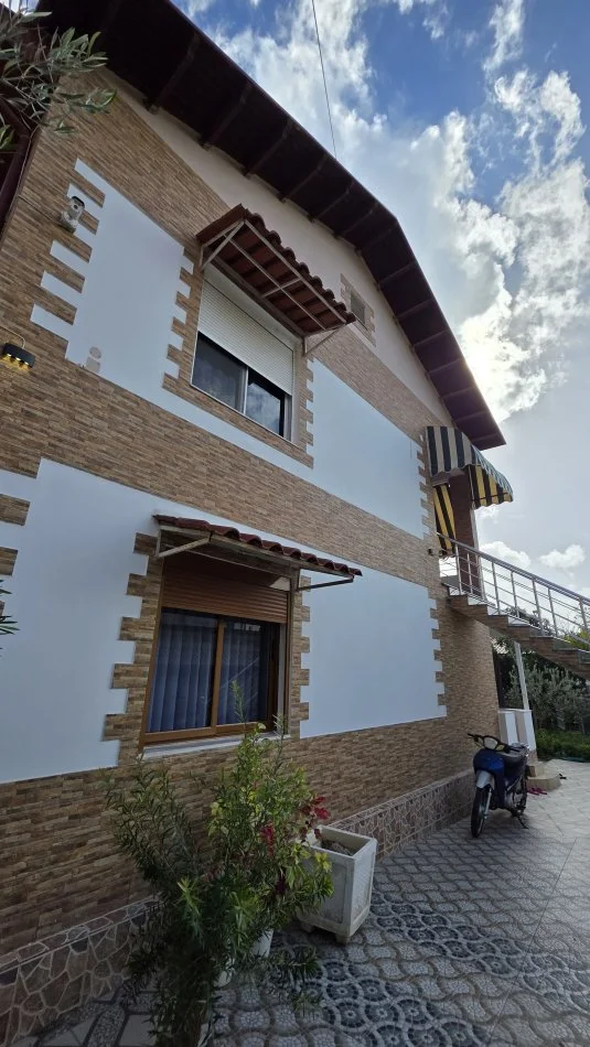 Lushnje, shitet Vile 3 Katshe Kati 0, 510 m² 