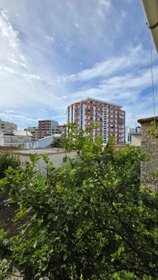 Lushnje, shitet apartament 2+1 Kati 1, 78 m² 