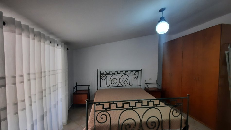 Tirane, jepet me qera nga Pronari, pa-komision Vile 2+1+Ballkon Kati 2, 100 m² 650 € (Rruga Hamid Shijaku)