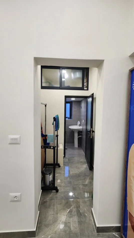 Tirane, shitet , 490.000 € 