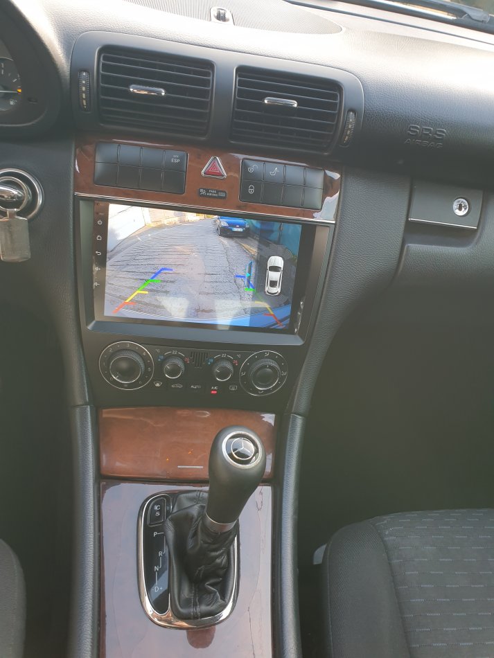 Tirane, shitet makine Mercedez benz Nafte, gri metalizato automatik Kondicioner 220.366 km 4.500 €