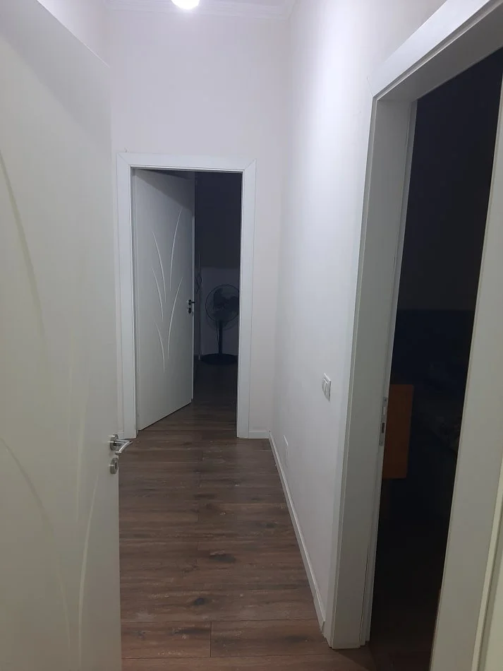 Tirane, shitet apartament 2+1 Kati 1, 91 m² 146.000 € (Fresku)