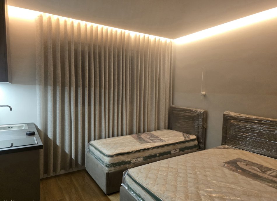 Tirane, jepet me qera garsonier Kati 4, 25 m² 402 € (Hoxha Tasin)