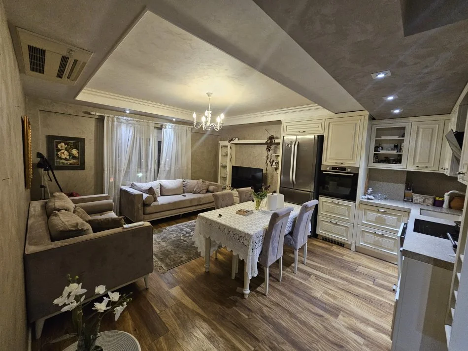 Tirane, shitet apartament 2+1 Kati 4, 60 m² 240.000 € (9-Kateshet)