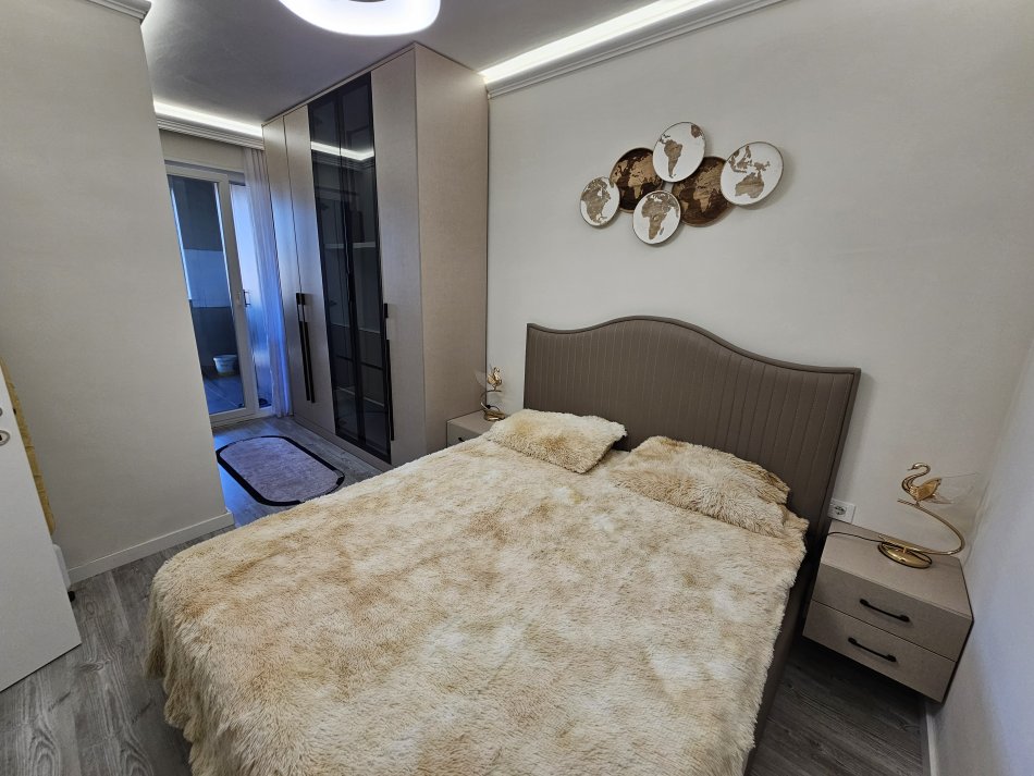 Tirane, jepet me qera apartament 2+1+Aneks+Ballkon Kati 6, 96 m² 650 € (Rruga bedri karapici)
