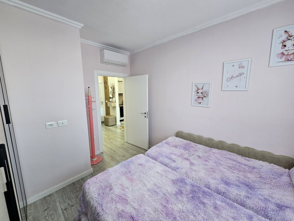 Tirane, jepet me qera apartament 2+1+Aneks+Ballkon Kati 6, 96 m² 650 € (Rruga bedri karapici)
