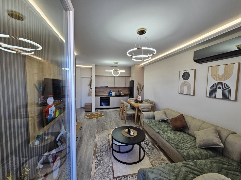Tirane, jepet me qera apartament 2+1+Aneks+Ballkon Kati 6, 96 m² 650 € 