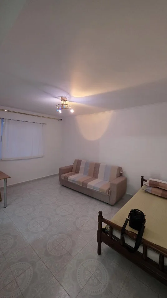 Lushnje, shitet apartament 1+1+Ballkon Kati 5, 54 m² 