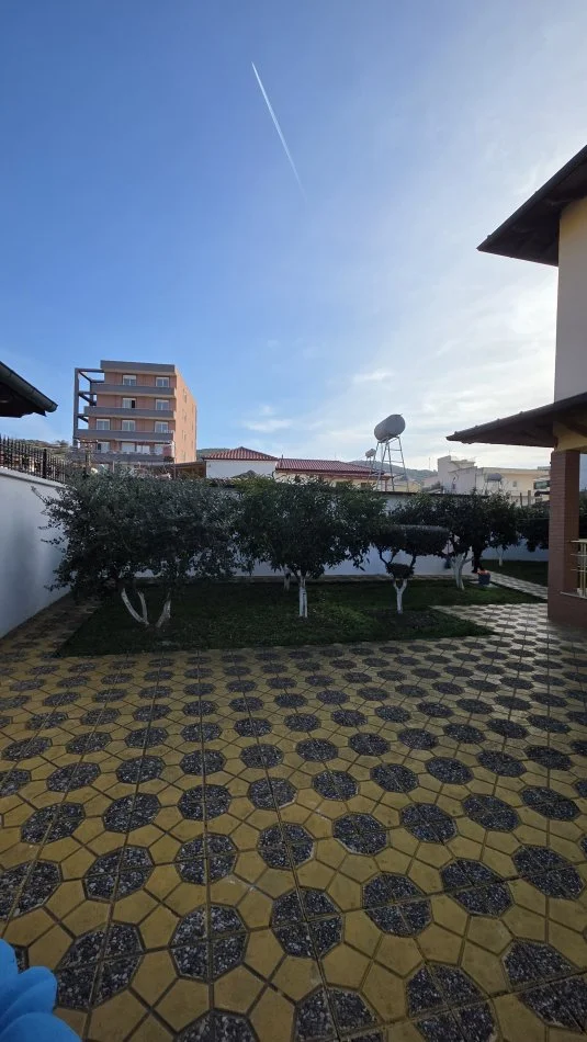 Lushnje, shitet Vile 2 Katshe Kati 0, 581 m² 200.000 € 