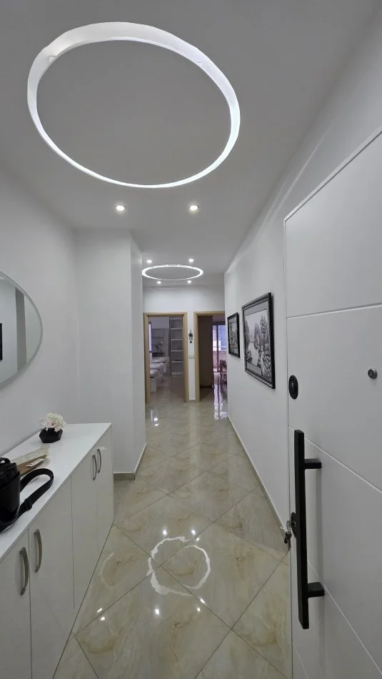 Lushnje, shitet apartament 2+1+Ballkon Kati 5, 123 m² 145.000 € 