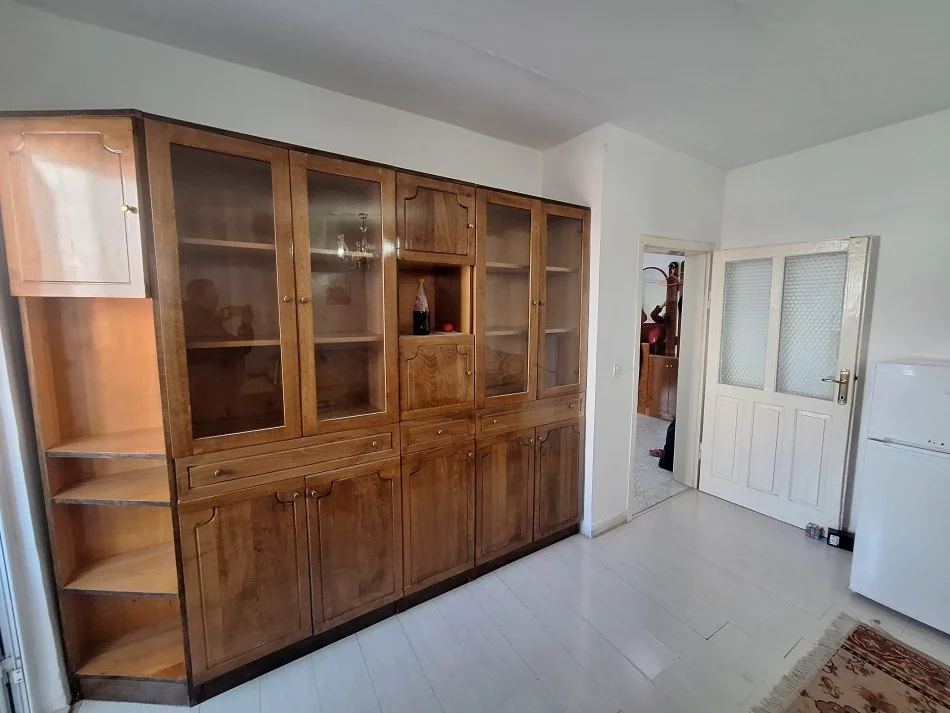 Jo agjensi - Shes apartament 2+1+Aneks+Ballkon Kati 4, 63 m² 11.000.000 Leke (Ali Demi)