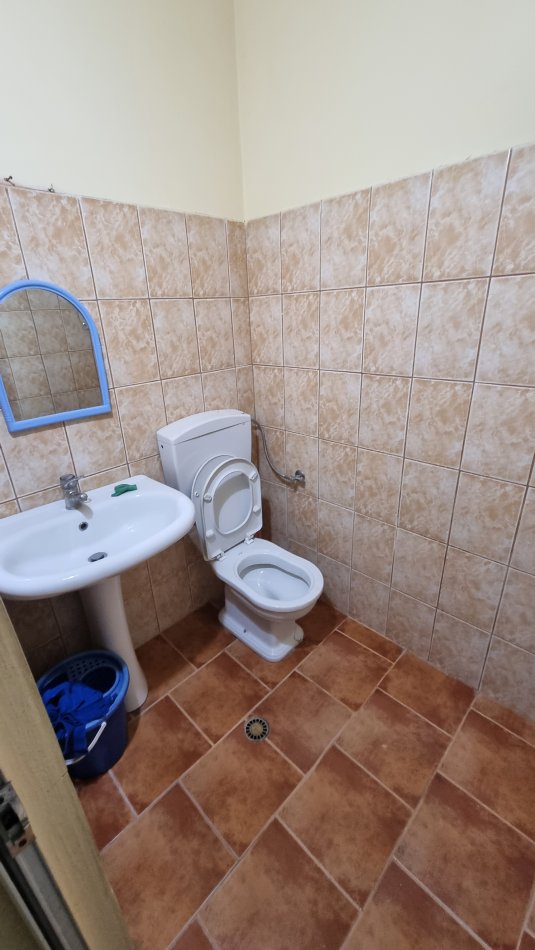 Tirane, jepet me qera garsonier , 250 € 