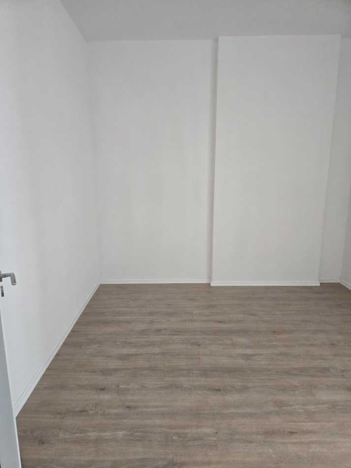 Tirane, shitet apartament 2+1+Ballkon Kati 3, 116 m² 100.000 € (KAMEZ)