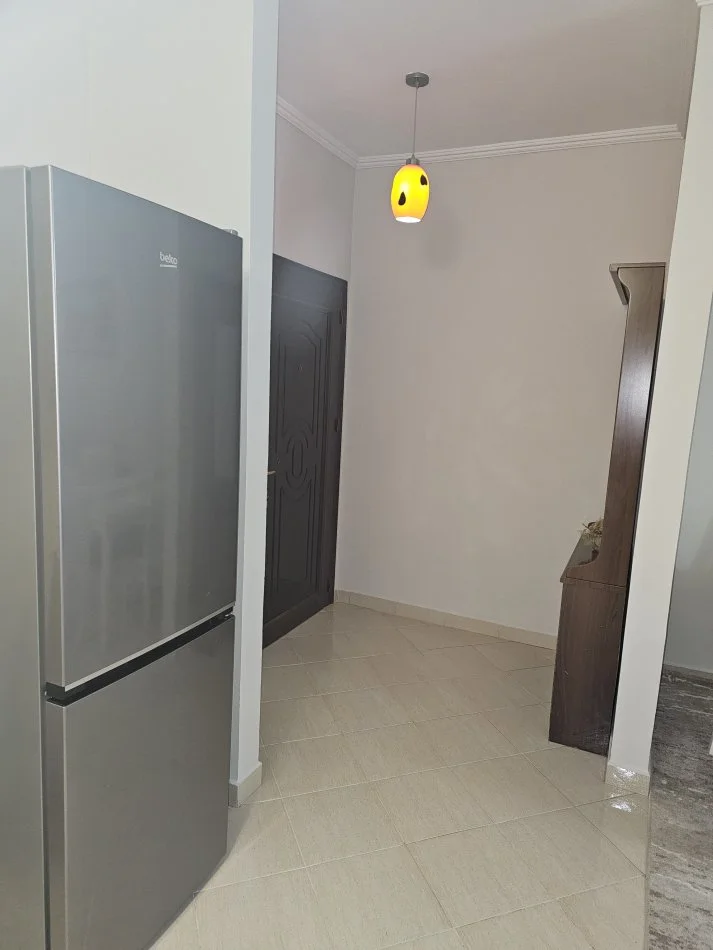 Tirane, Jap me qera apartament 2+1+Aneks+Ballkon Kati 2, 89 m² 600 € (Rrapo Hekali)
