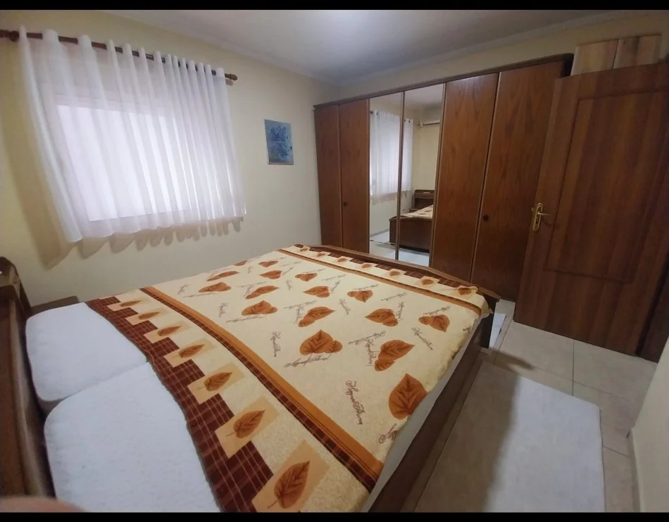 Tirane, jepet me qera apartament 1+1+Aneks+Ballkon Kati 3, 67 m² 55.000 lek/muaj (Blv Gjergj Fishta, Qëndër - Universitetit Mesdhetar)