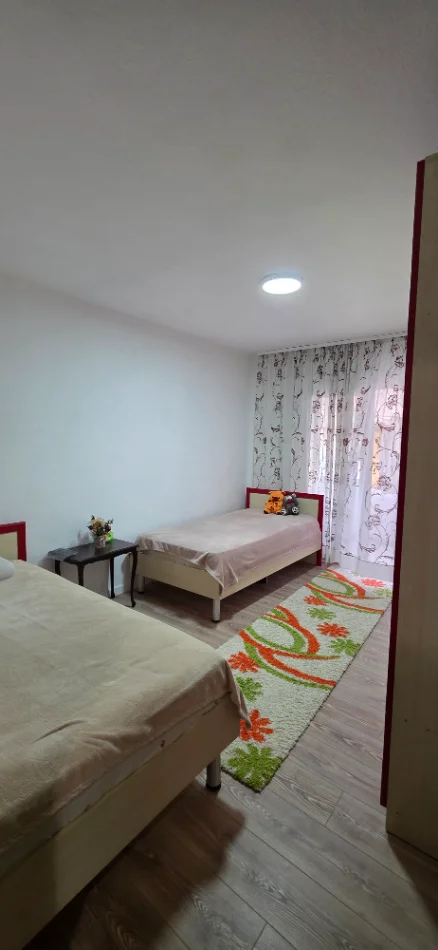 Tirane, shitet apartament 4+1+Aneks+Ballkon Kati 4, 120 m² (Ali dem)