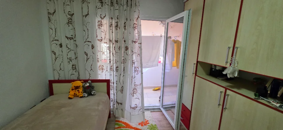 Tirane, shitet apartament 4+1+Aneks+Ballkon Kati 4, 120 m² (Ali dem)