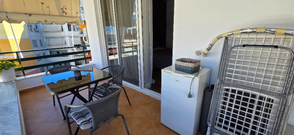 Tirane, jepet me qera apartament 2+1+Aneks+Ballkon Kati 4, 110 m² (Rruga peti)