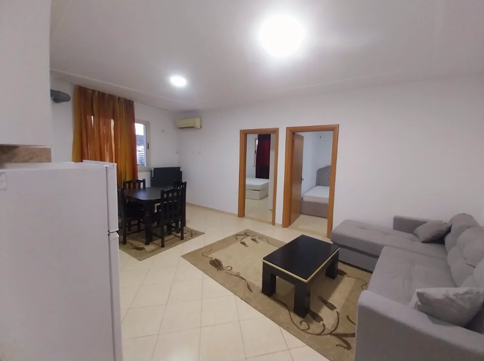 Tirane, jepet me qera 2+1+Aneks+Ballkon Kati 8, 90 m² 460 € (Bulevardi Migjeni, pranë Kompleksit Molla)