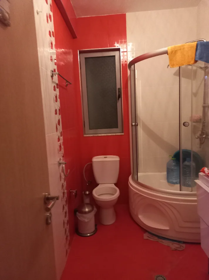 Tirane,Fresku,Shitet Apartament bollshëm 2+1,verand-ballkon,kat7, palat ri 2011,sip.114m², Cmim175'000€, rr.Muhamet Deliu, pranë Sh 9-Vjeçar Qesarak.
