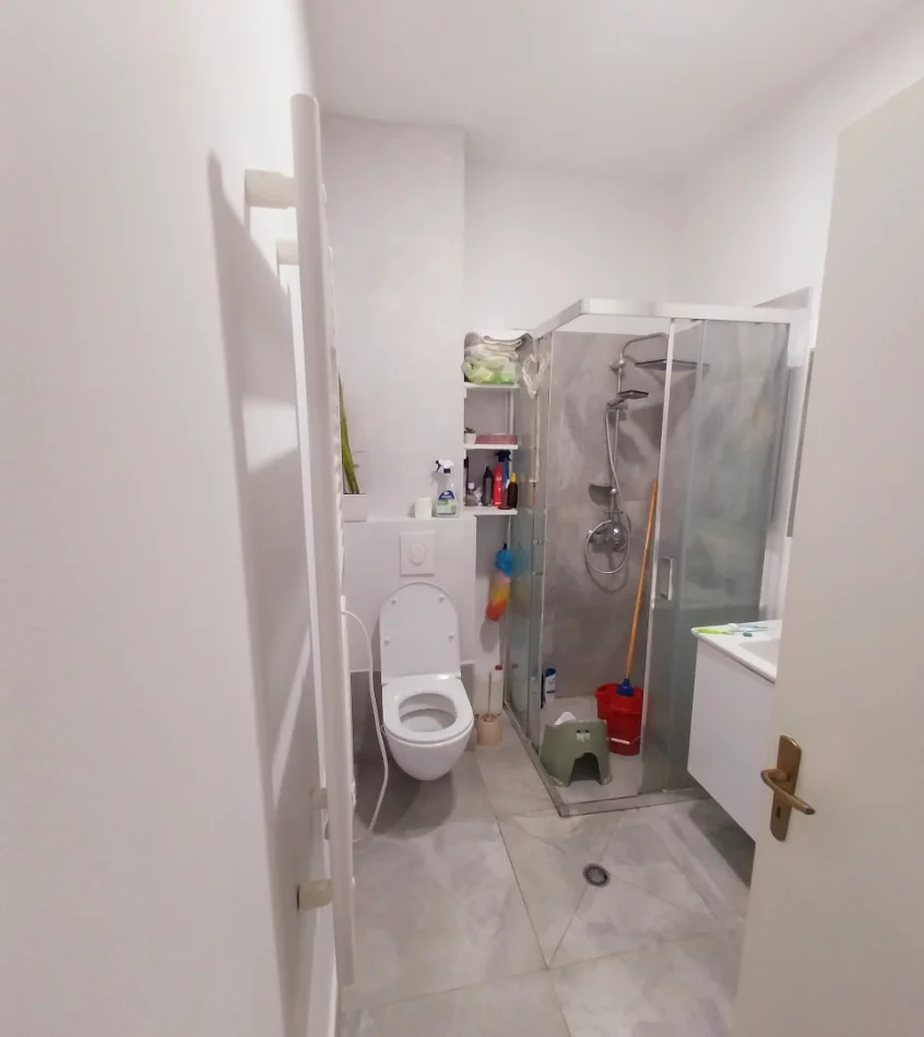 Tirane, shitet nga Pronari, pa-komision apartament 1+1+Aneks+Ballkon Kati 6, 67 m² 112.000€ i diskutushëm (Rruga Tre Dëshmorët ( JO Agjenci ))