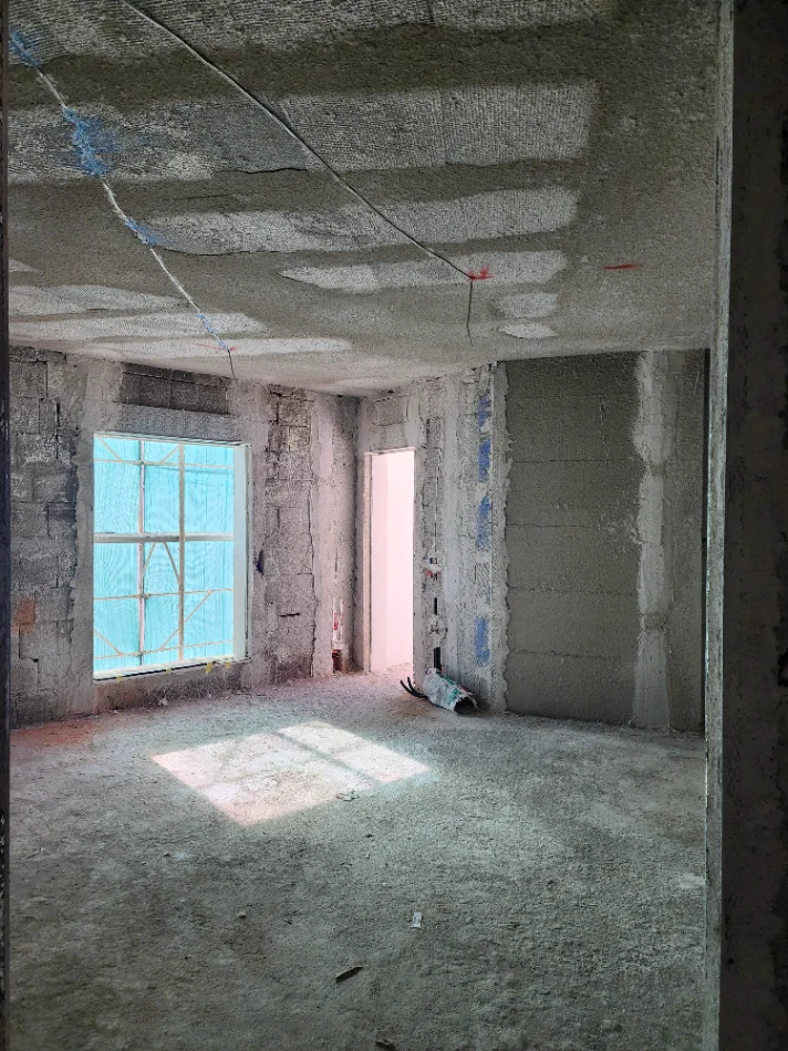 Tirane, shitet apartament 2+1+Ballkon Kati 1, 100 m² 