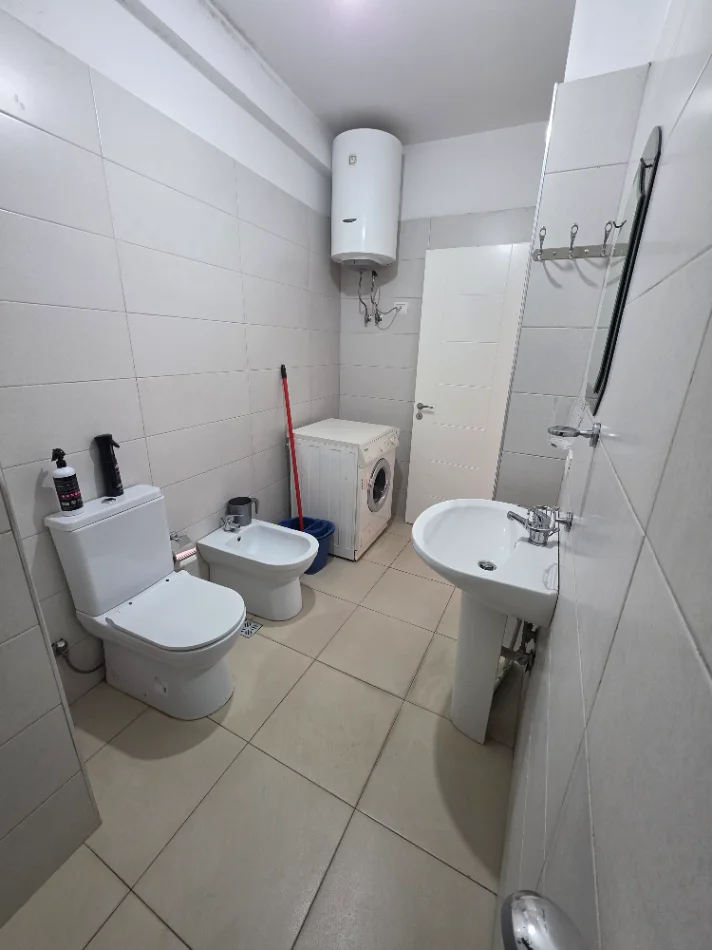 Tirane, jepet me qera nga Pronari, pa-komision apartament 2+1 Kati 4, 91 m² 500 € (Rruga Sokrat Miho)