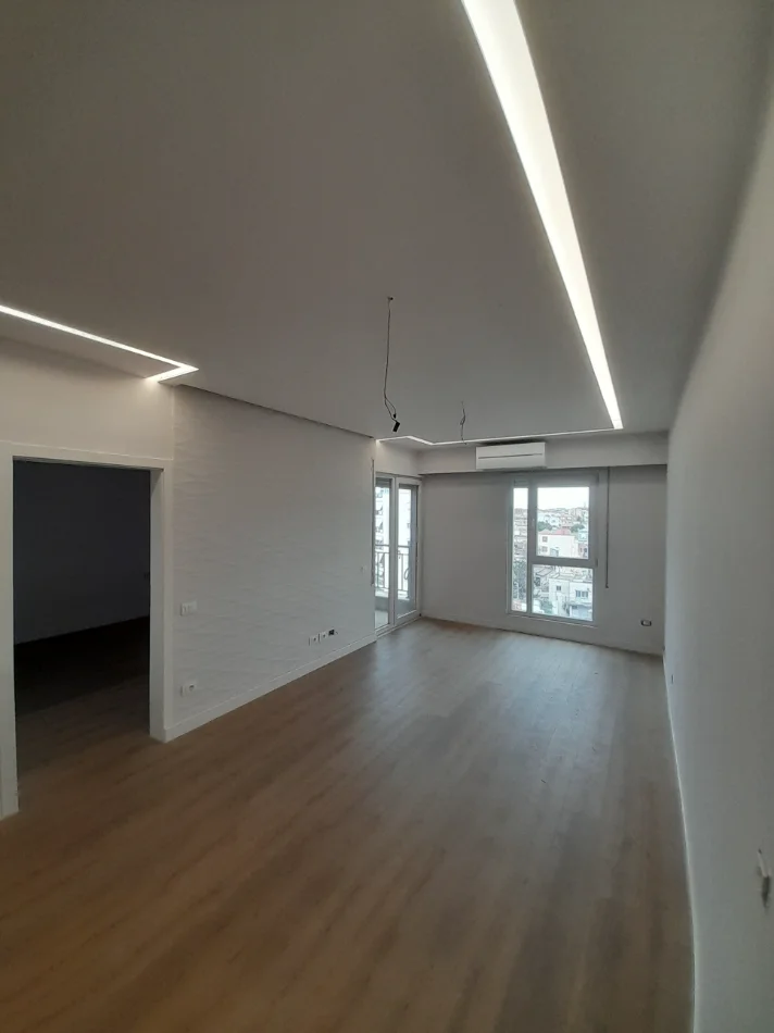 Tirane, shitet apartament 2+1 , 96 m² 255.001 € 