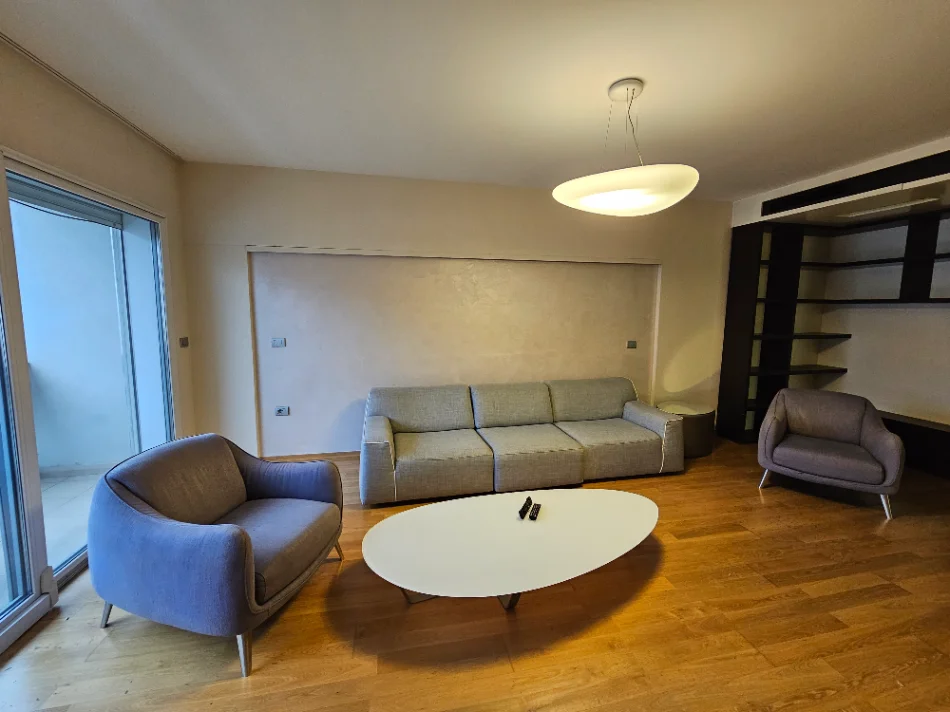 Tirane, shitet apartament 3+1 Kati 6, 164 m² 624.000 € (Liqeni Tiranes)