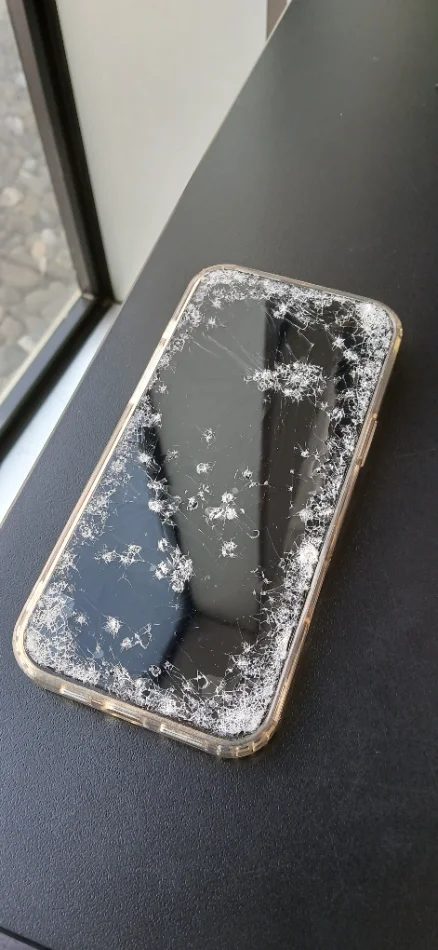 Tirane, njoftim Celular-Smartphone Iphone 15pro max