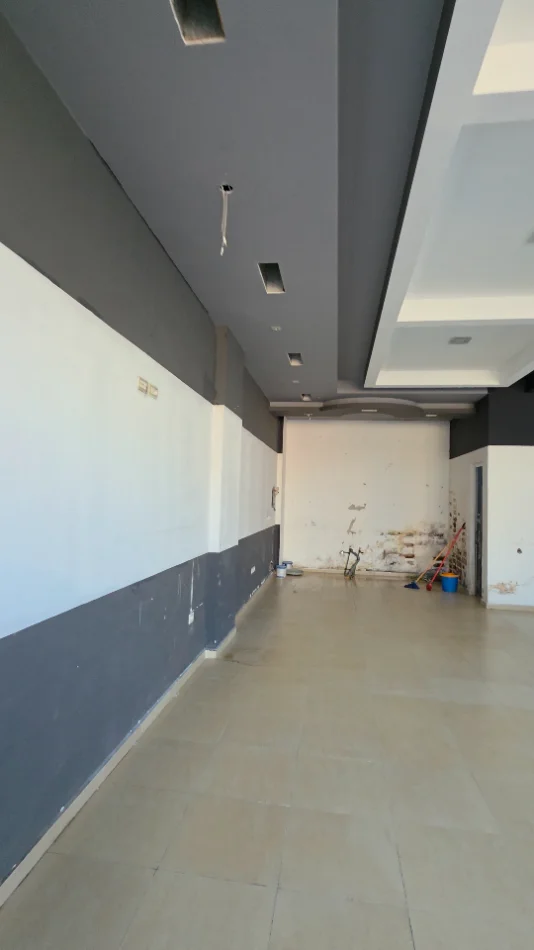 Lushnje, shitet dyqan Kati 0, 80 m² 130.000 € 