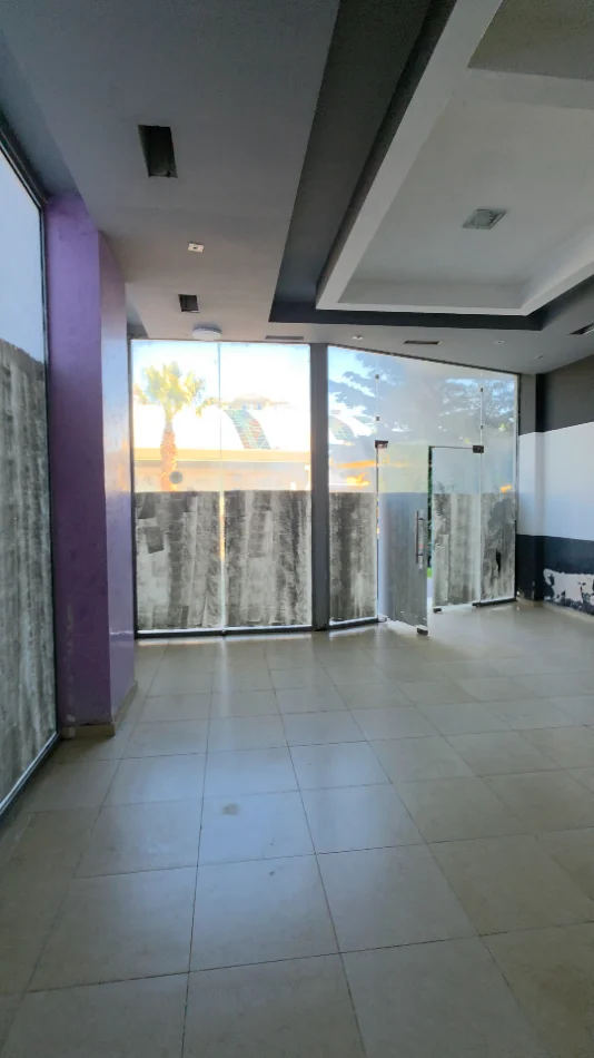 Lushnje, shitet dyqan Kati 0, 80 m² 130.000 € 